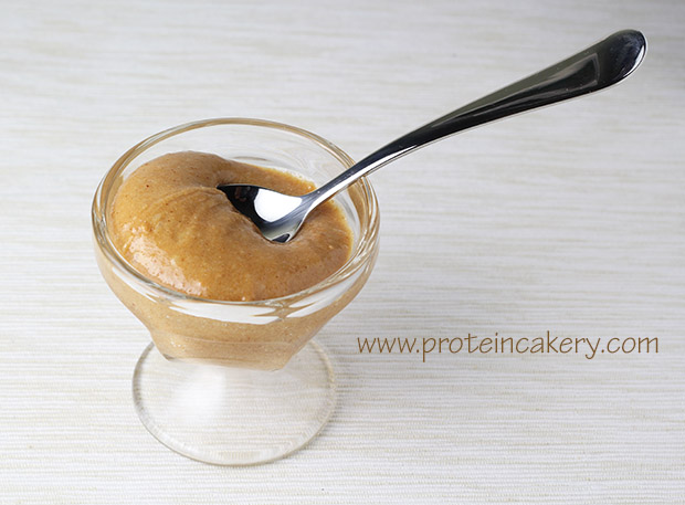 peanut-butter-protein-frosting-spoon