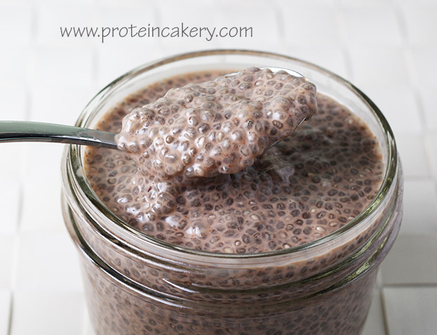 chocolate-chia-protein-pudding-spoon