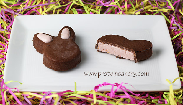 raspberry-cream-protein-chocolates-filling