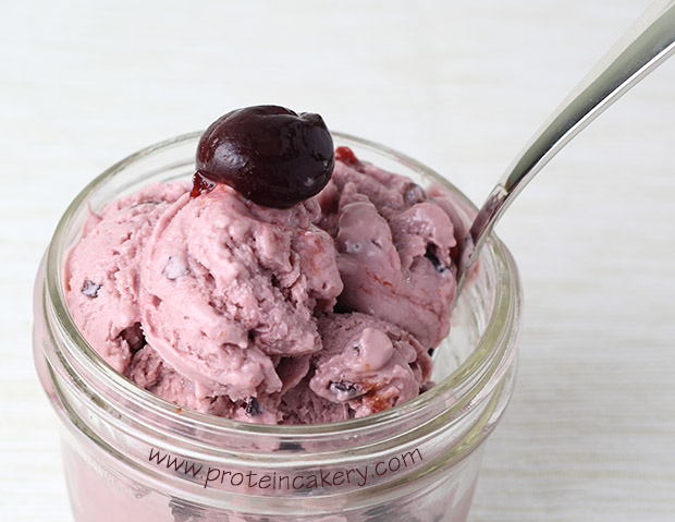 cherry-chocolate-chip-protein-frozen-yogurt-whey