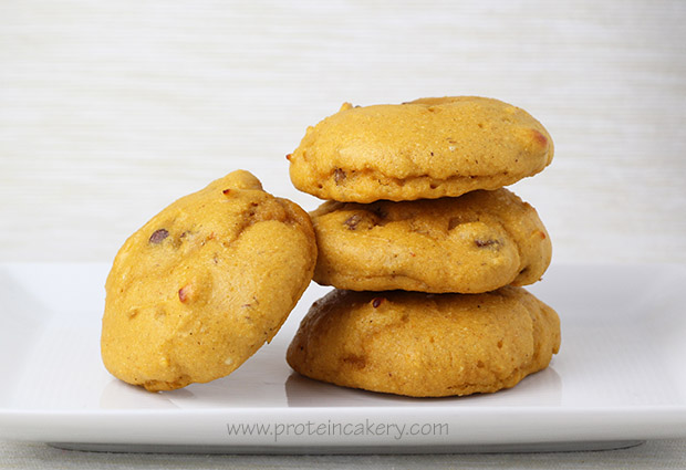 protein-cakery-pumpkin-pecan-protein-cookies-1