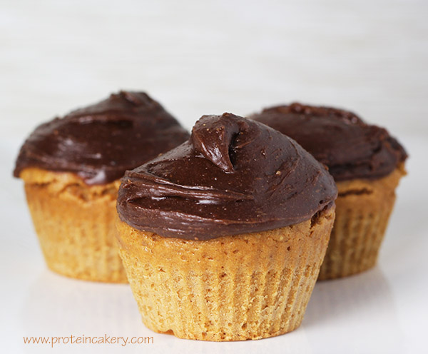 chocolate-frosted-peanut-butter-protein-cupcakes-gluten-free