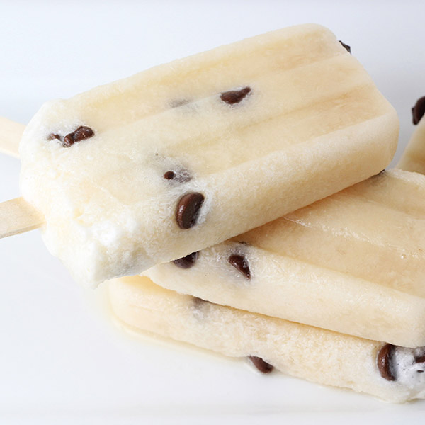 protein-cakery-17-coconut-chocolate-chip-protein-popsicle