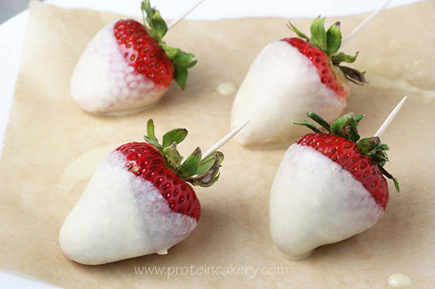 white-protein-chocolate-strawberries-protein-cakery