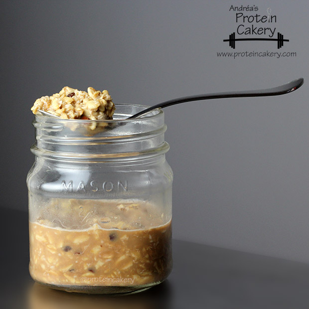 protein-cakery-peanut-butter-chip-overnight-protein-oats