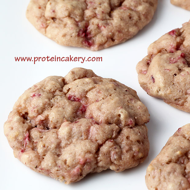 very-strawberry-protein-cookies-easy-protein-cakery