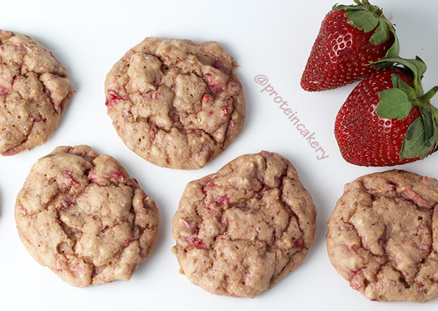 very-strawberry-protein-cookies-whey