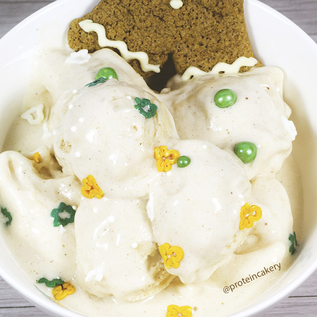 gingerbread-protein-ice-cream-gingerbread-sprinkles-2
