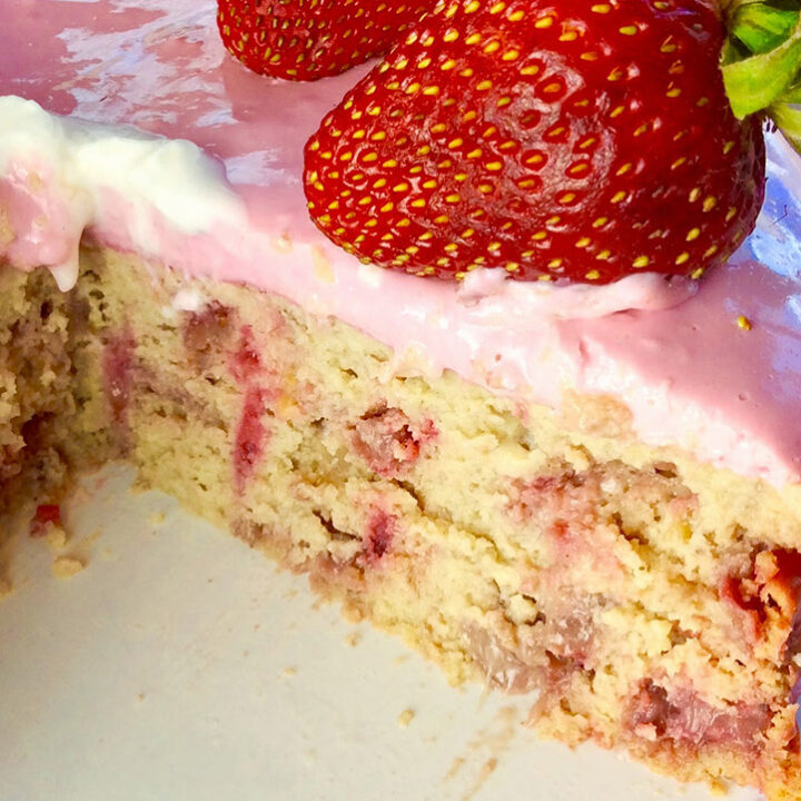 strawberry-poke-crockpot-cake