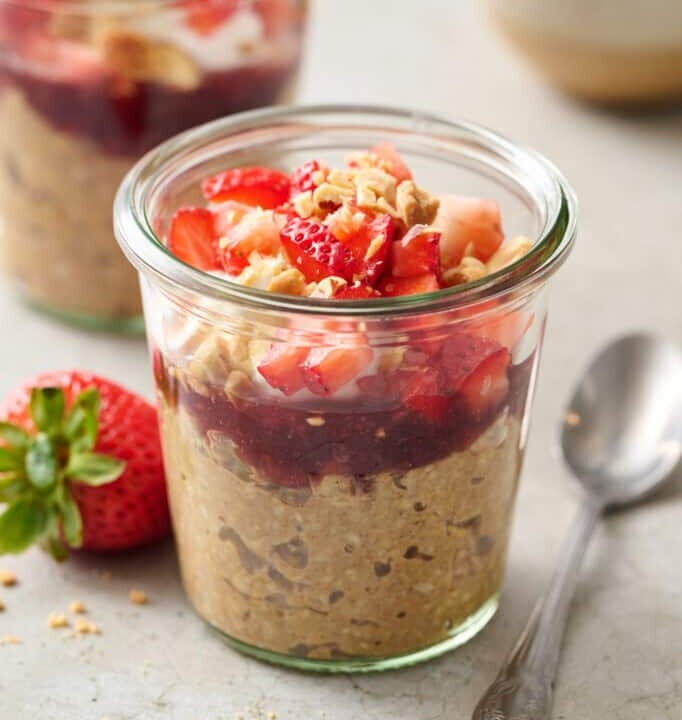 2 jars of peanut butter and jelly overnight protein oats.